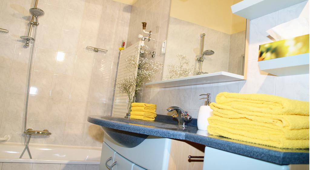 Classic Central Apartment Будапеща Стая снимка